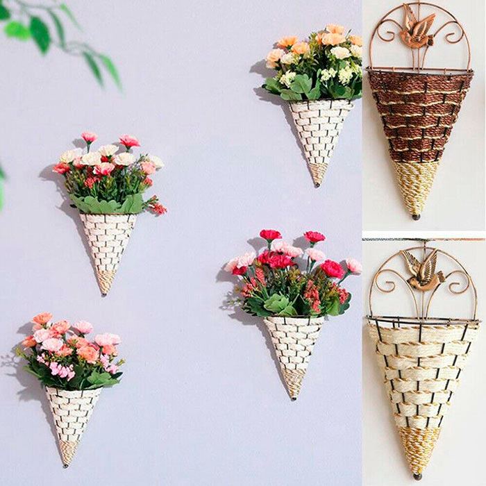 The basket for flowers and other decorations is made of high quality and natural rattan!