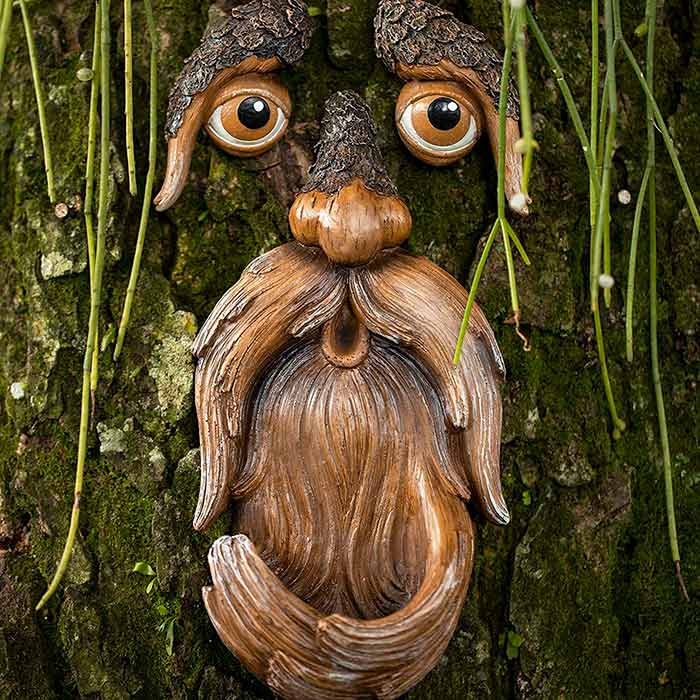 The ornament also has a place for feeding the birds.
