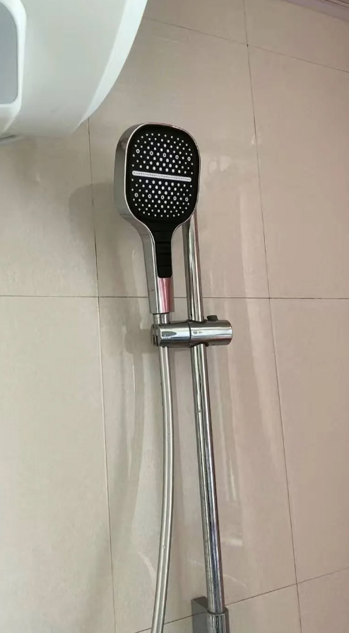 BoostShower, a shower handle where you can combine different jets of water - Image 10