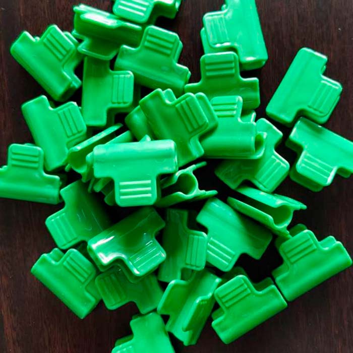 Buckles for securing foil, fleece and netting (30 pieces) - Image 3