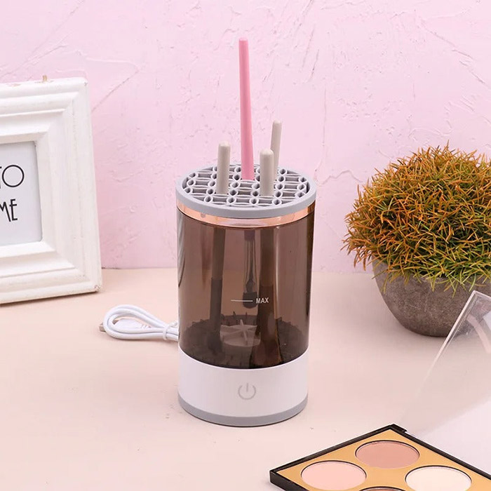 CleanMakeup, a device for cleaning and storing make-up brushes - Image 5