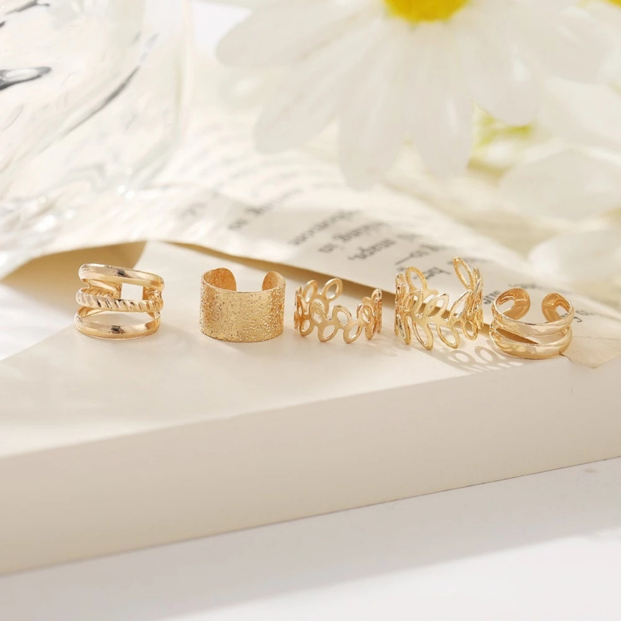 No ear piercing - the earrings fit nicely around the ears and give a modern look!