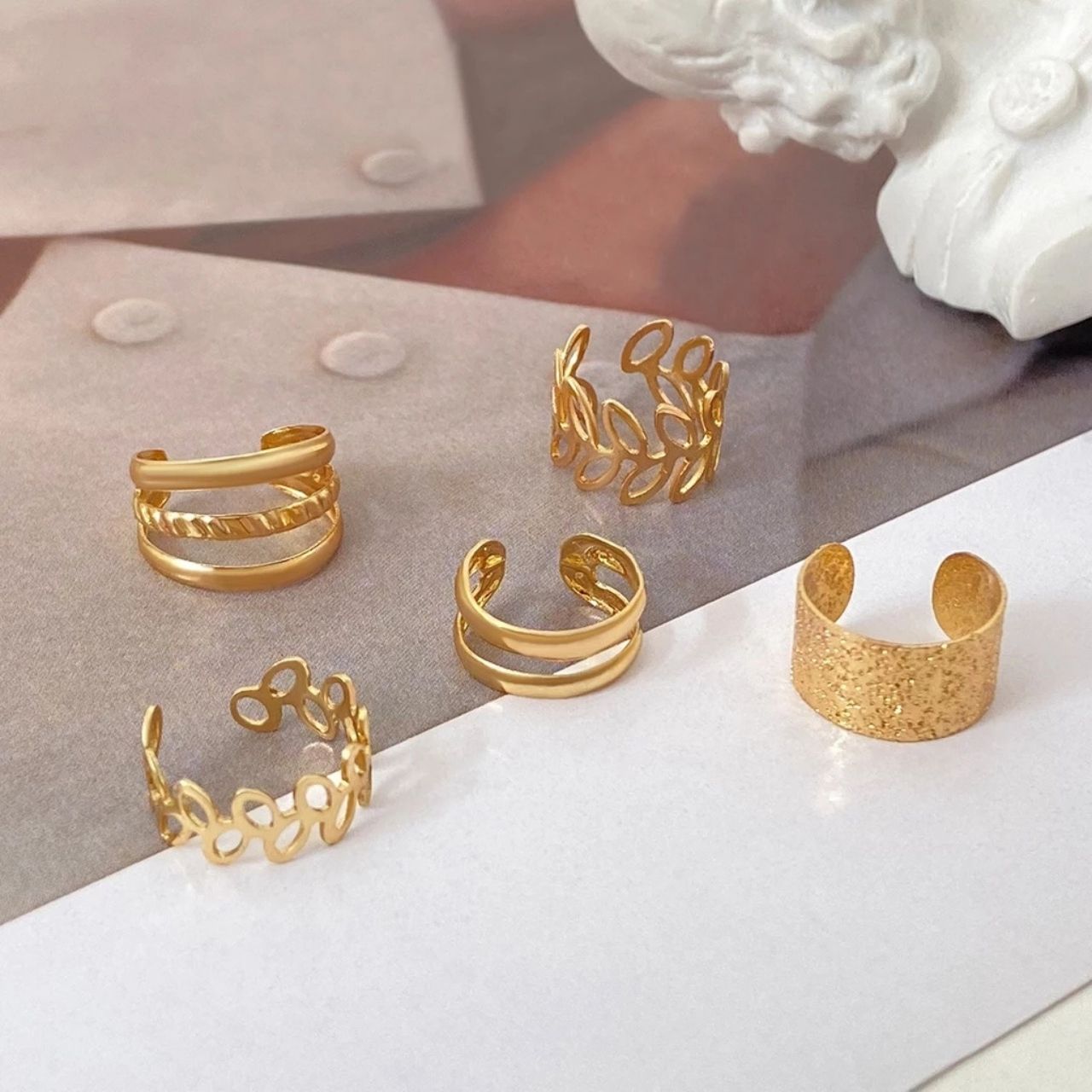 Five different shapes and designs to create unique styles - a different look every day!