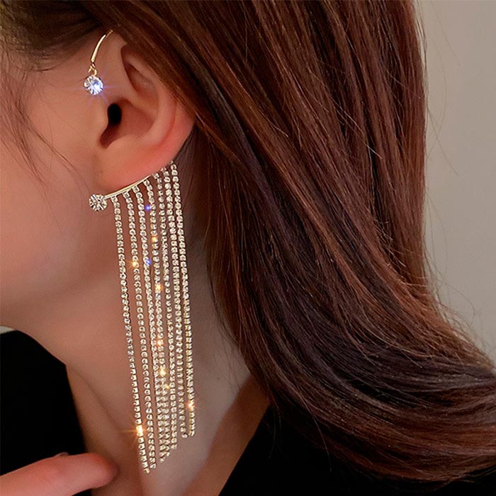 Rich dangle earrings are suitable for a variety of occasions - evening parties, weddings, business dinners, various events...