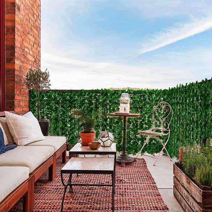 FenceLeaf, a green panel with a natural green leaf look - Image 4