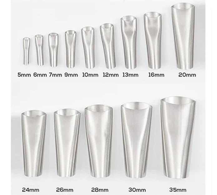 Extremely easy to grout, seal and apply different nozzles - simply attach the attachment to any tube and get to work!