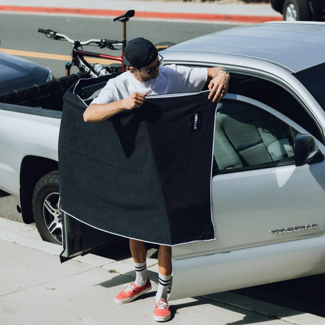 GoTowel, magnetic microfibre towel - Image 9