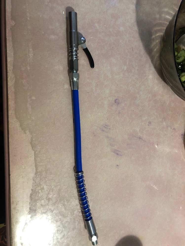 GreaseNozzle, a hose nozzle suitable for all standard grease guns - Image 10