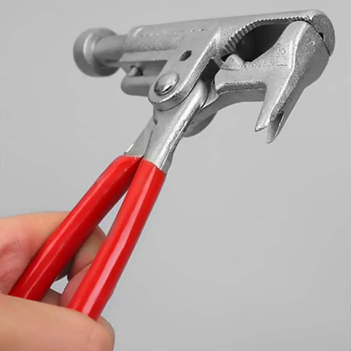 Hammer, a quality hammer for multi-purpose use in home repairs - Image 10