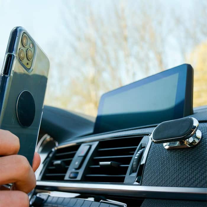 ATTRACTIVE PHONE HOLDER