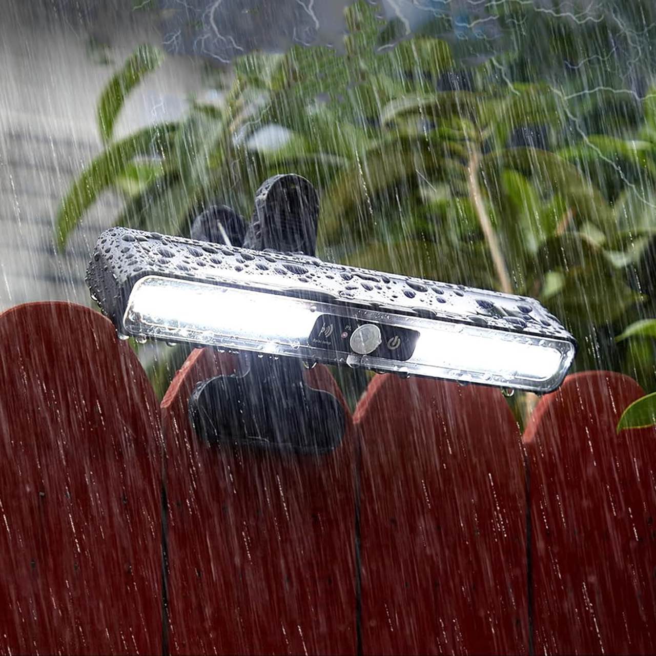 LampClip, outdoor solar lamp with motion sensor - Image 5