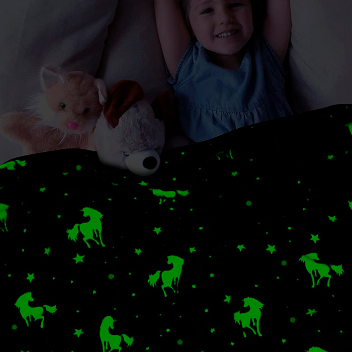 LuminousBlanket, the kids blanket that glows in the dark - Image 2