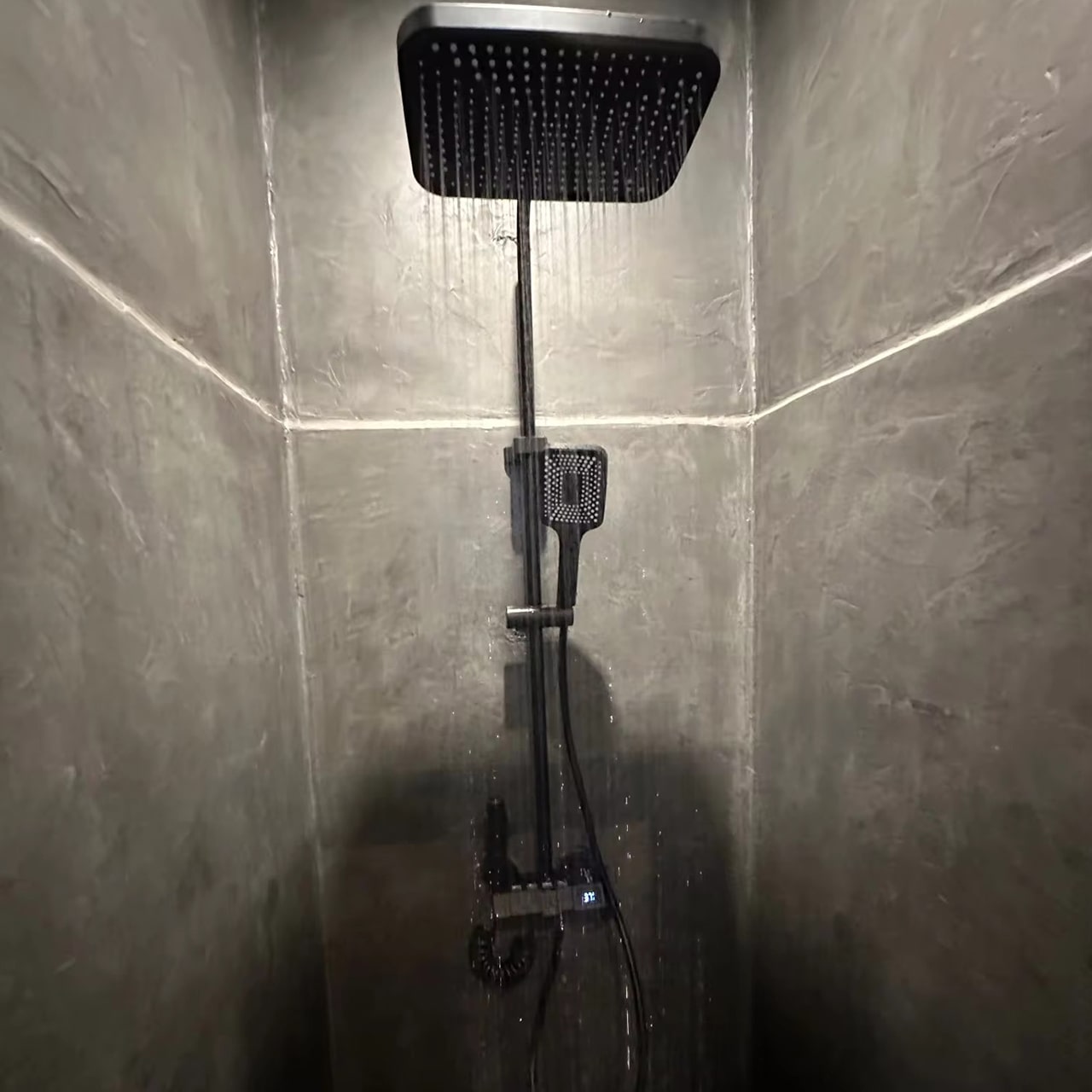 LuxShowerSet, luxury shower set with 3 different attachments