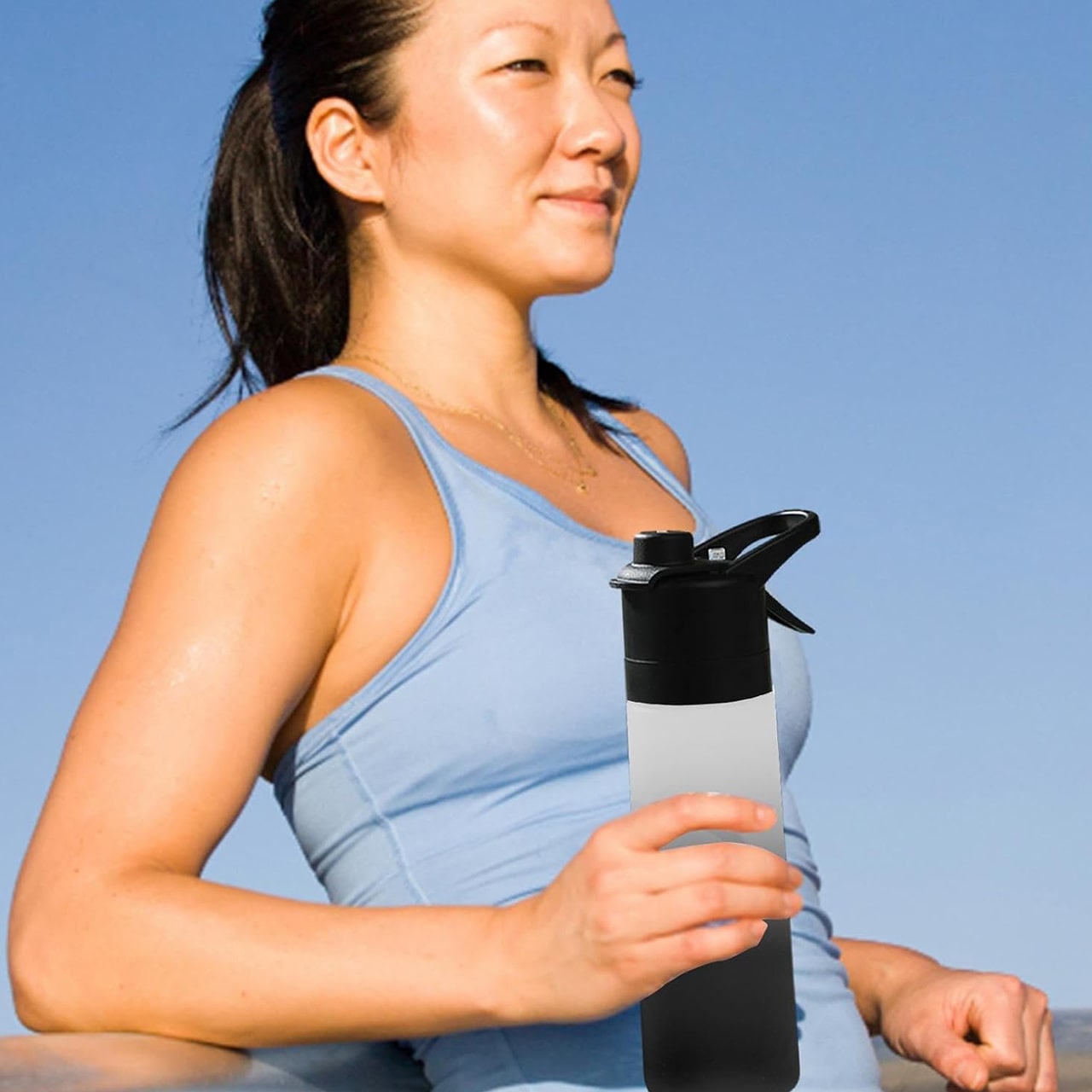 2 functions in one product - drinking water and spraying for refreshment.