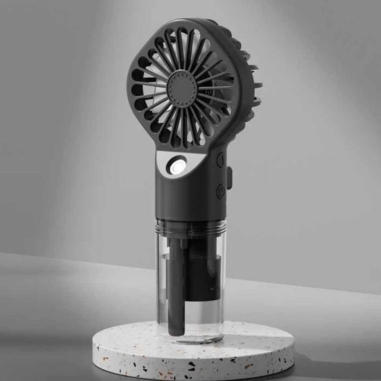 Misty, portable mini fan with built-in humidifier - Image 5