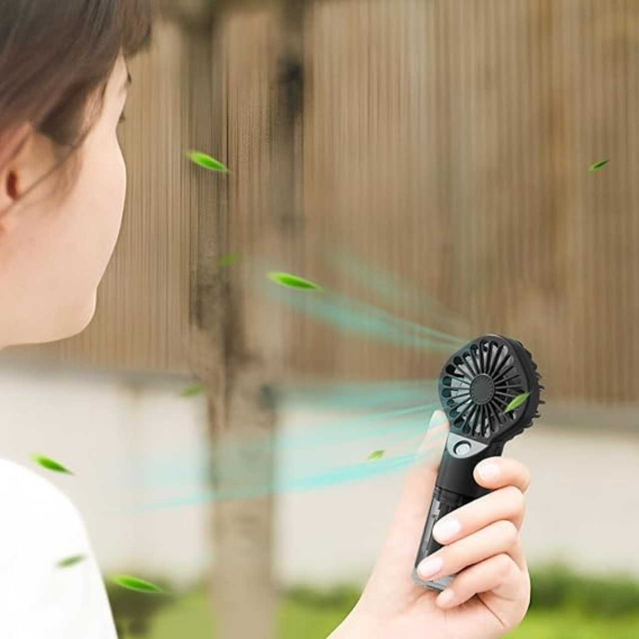 Misty, portable mini fan with built-in humidifier - Image 10