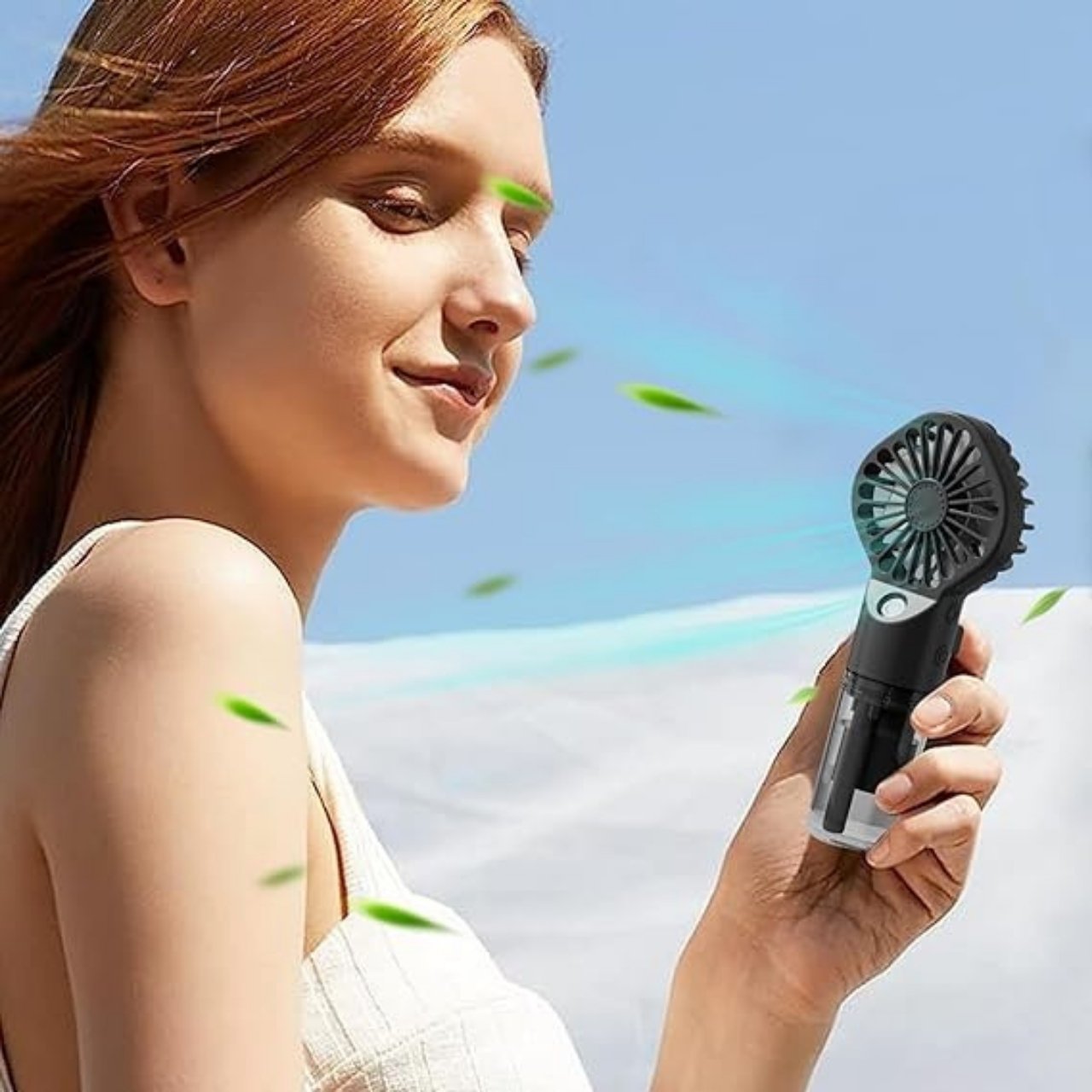Choose from four different speeds - from a gentle breeze to a stronger one.