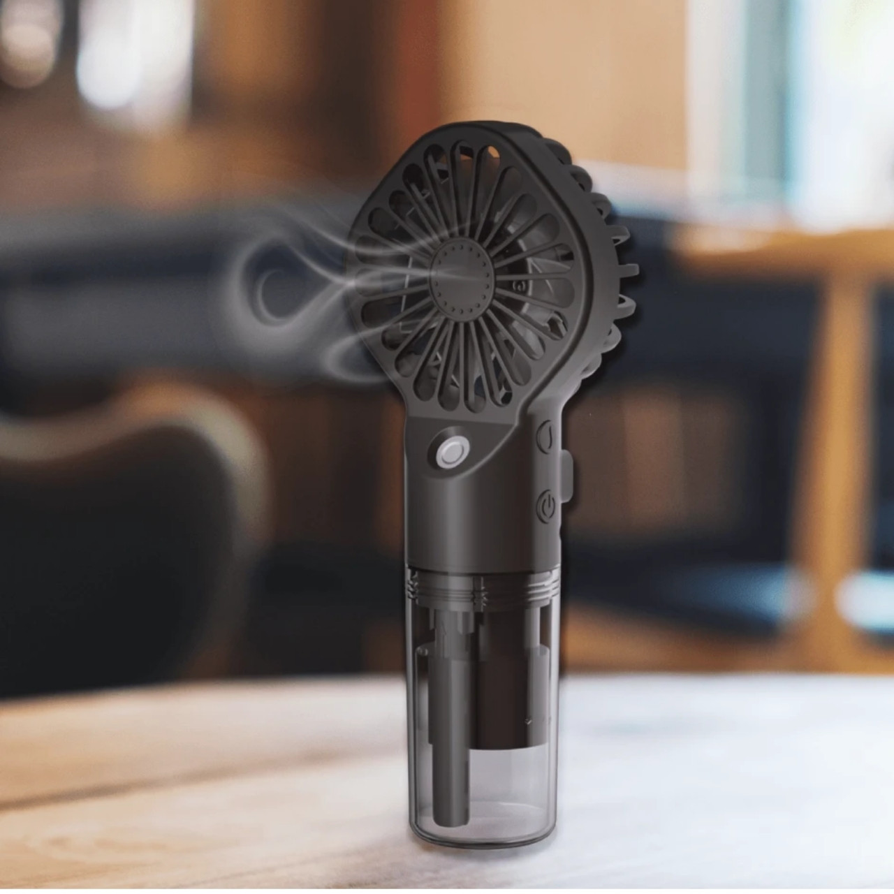 Its size makes it ideal for everyday use at home, at work or outdoors.