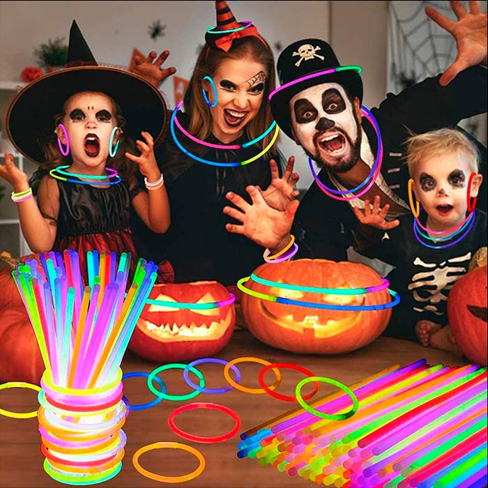NeonGlowSticks, a set of neon sticks and other fun accessories - Image 7