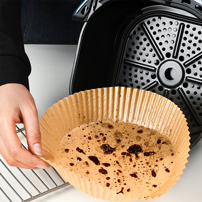 Prevent dirt and food sticking to the surface!