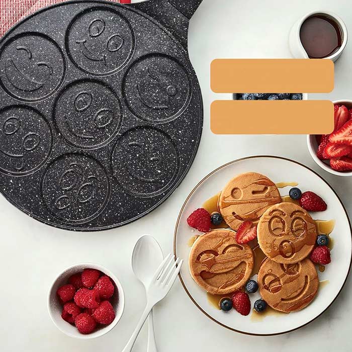 PancakePan, the smiley pancake pan - Image 3