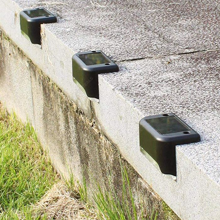 PatioLights, waterproof LED solar garden lights (4 pcs.) - Image 3