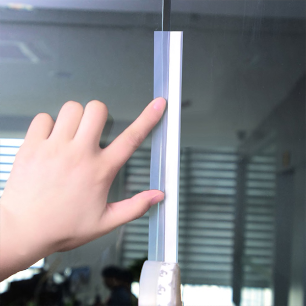 ProSeal, the sealing tape that prevents wind, dust, noise and insects from entering your home - Image 5