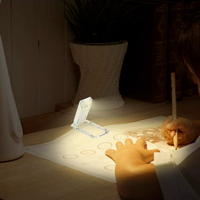 ReadLed, a mini LED lamp that can be mounted on a book - Image 8