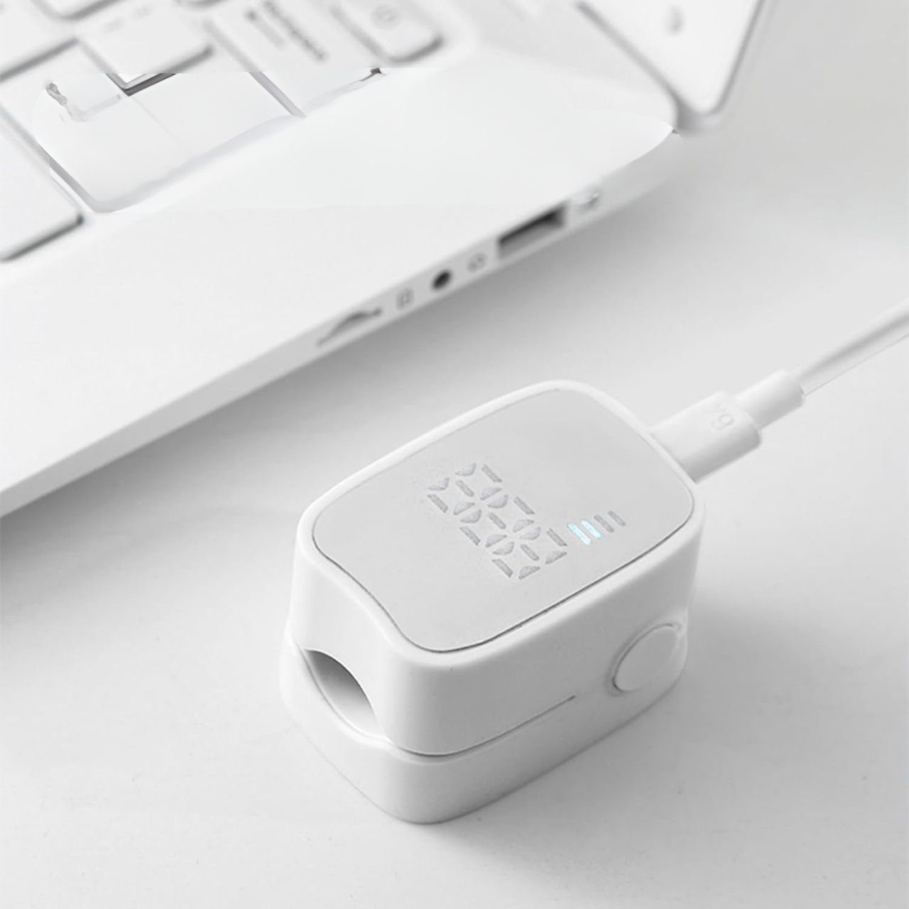 RepairNail, a laser nail care device - Image 2