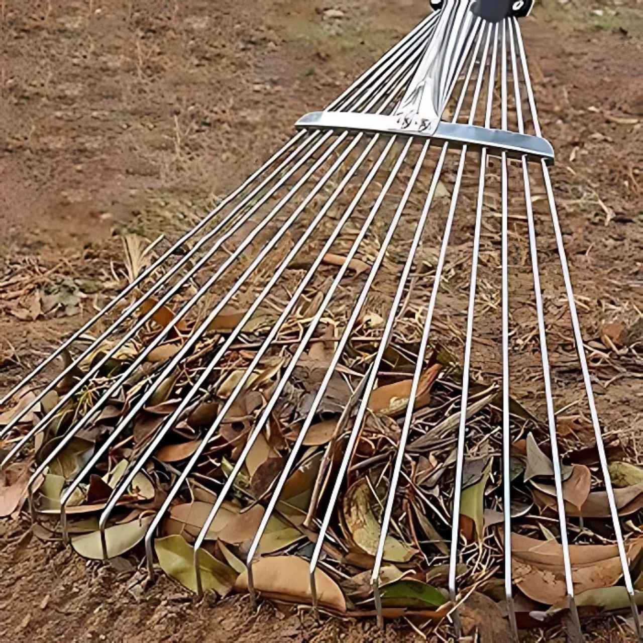 Retract, the all-round garden rake - Image 4