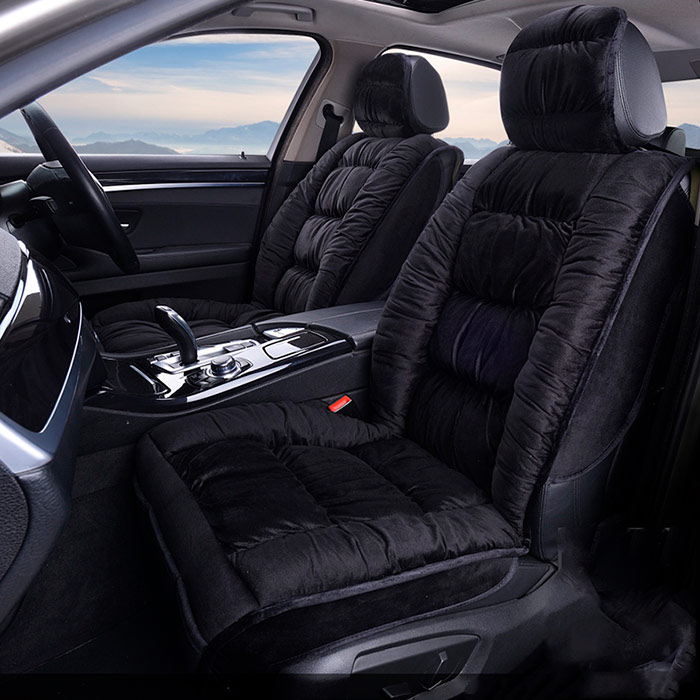 The car seat cover is the ideal choice for winter as it is made of warm plush that warms up quickly!