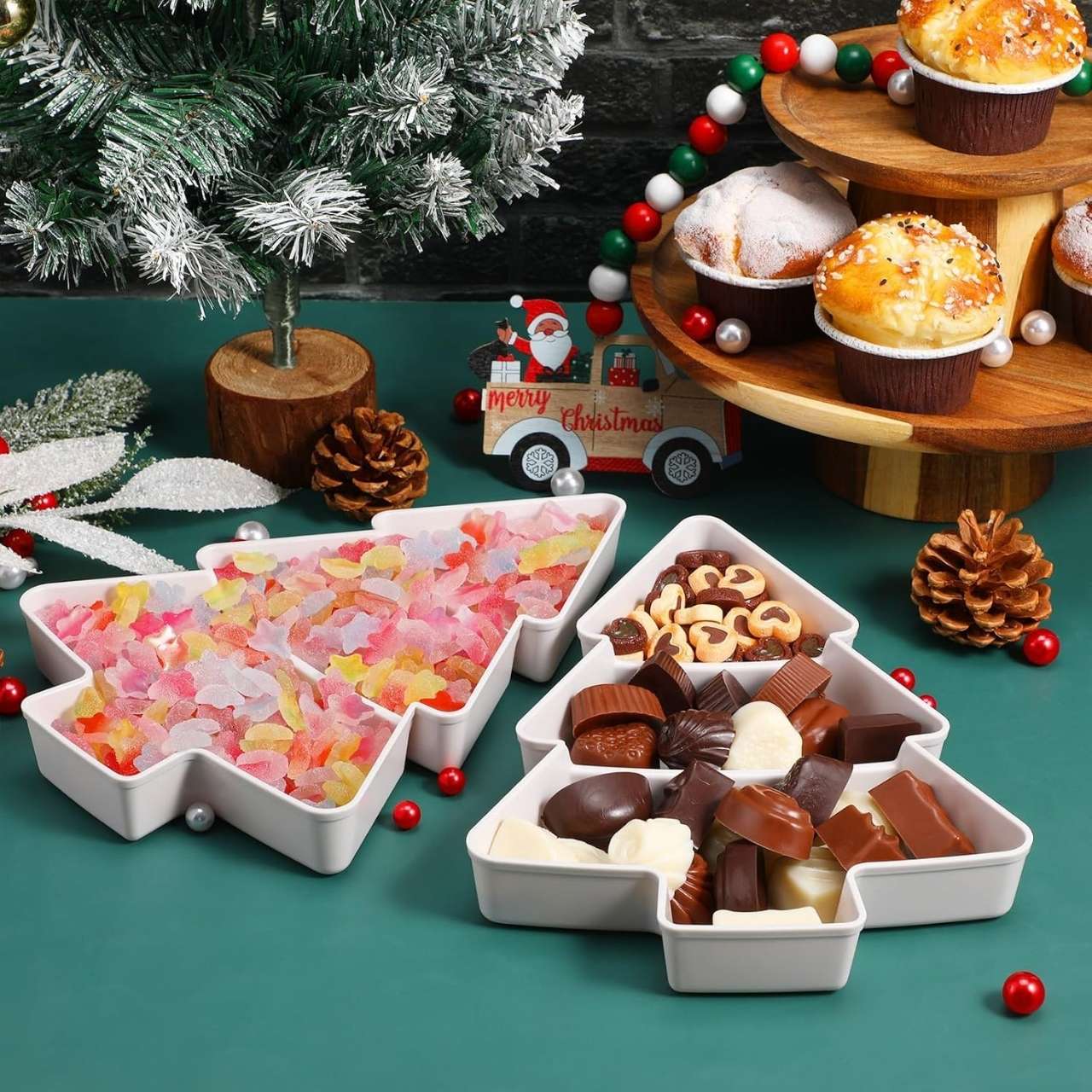 Not just a tray, but a real festive decoration