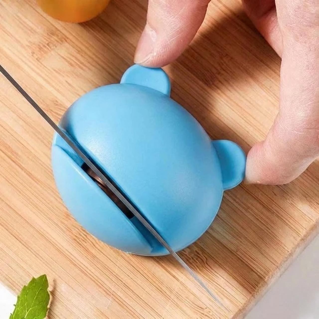 Always sharp knives for quick cooking