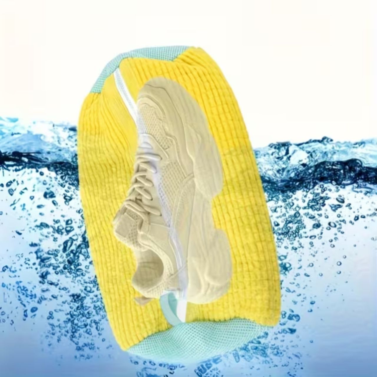 ShoeWash, a washable shoe cleaning bag - Image 2