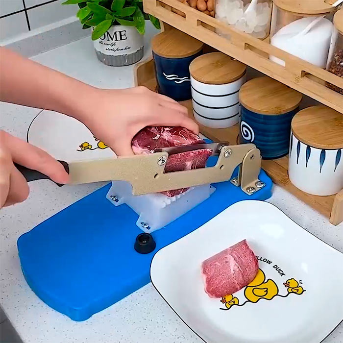 Precision cut pieces of meat, salami, fruit, vegetables, dough or bread!