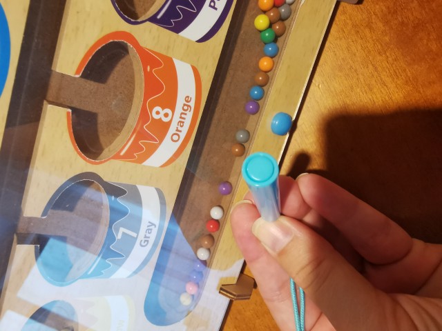 SortBoard, a didactic toy for sorting and learning colours - Image 10
