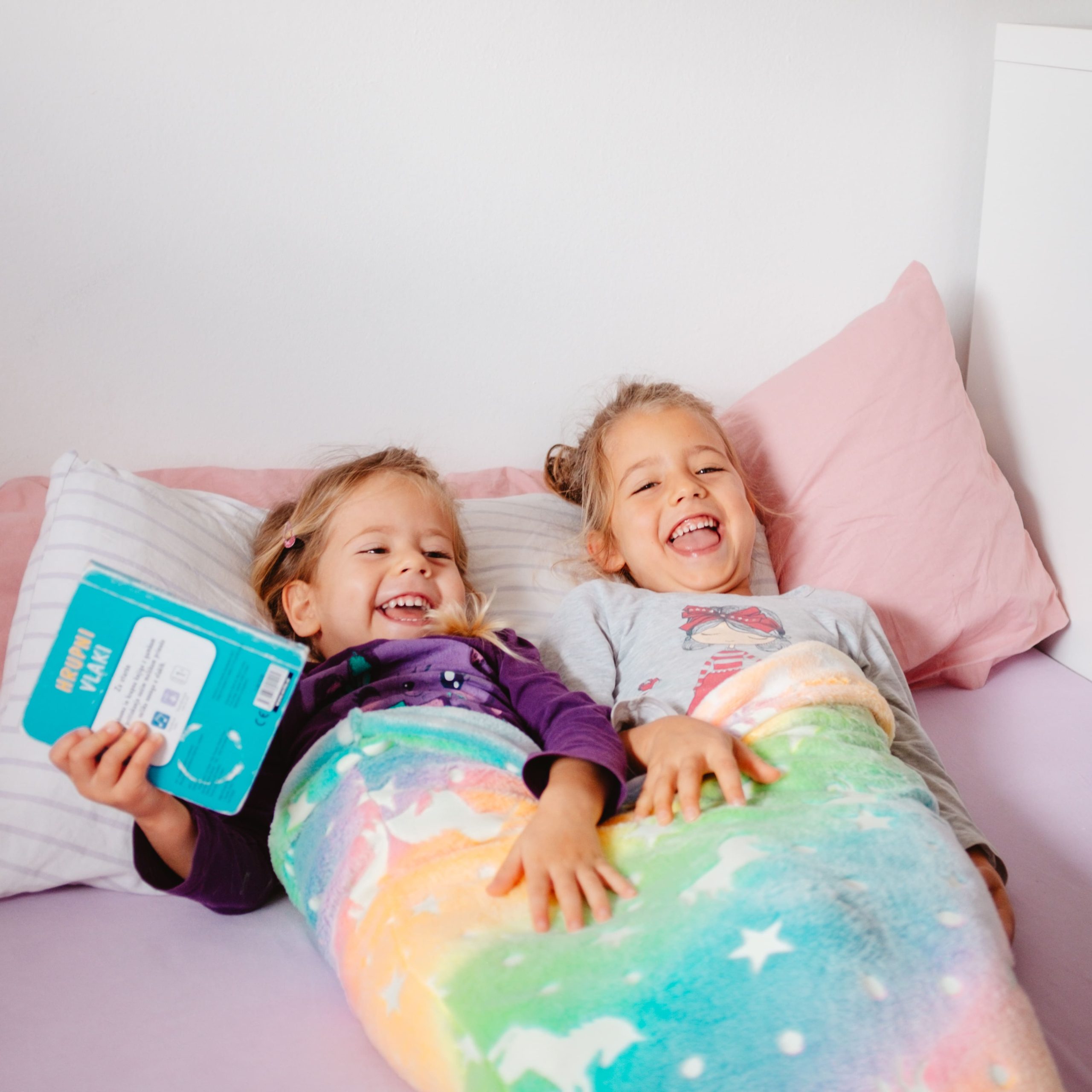 SparkleMermaid, gift set with a girl's blanket and a diamond and sticker creation set FREE - Image 8