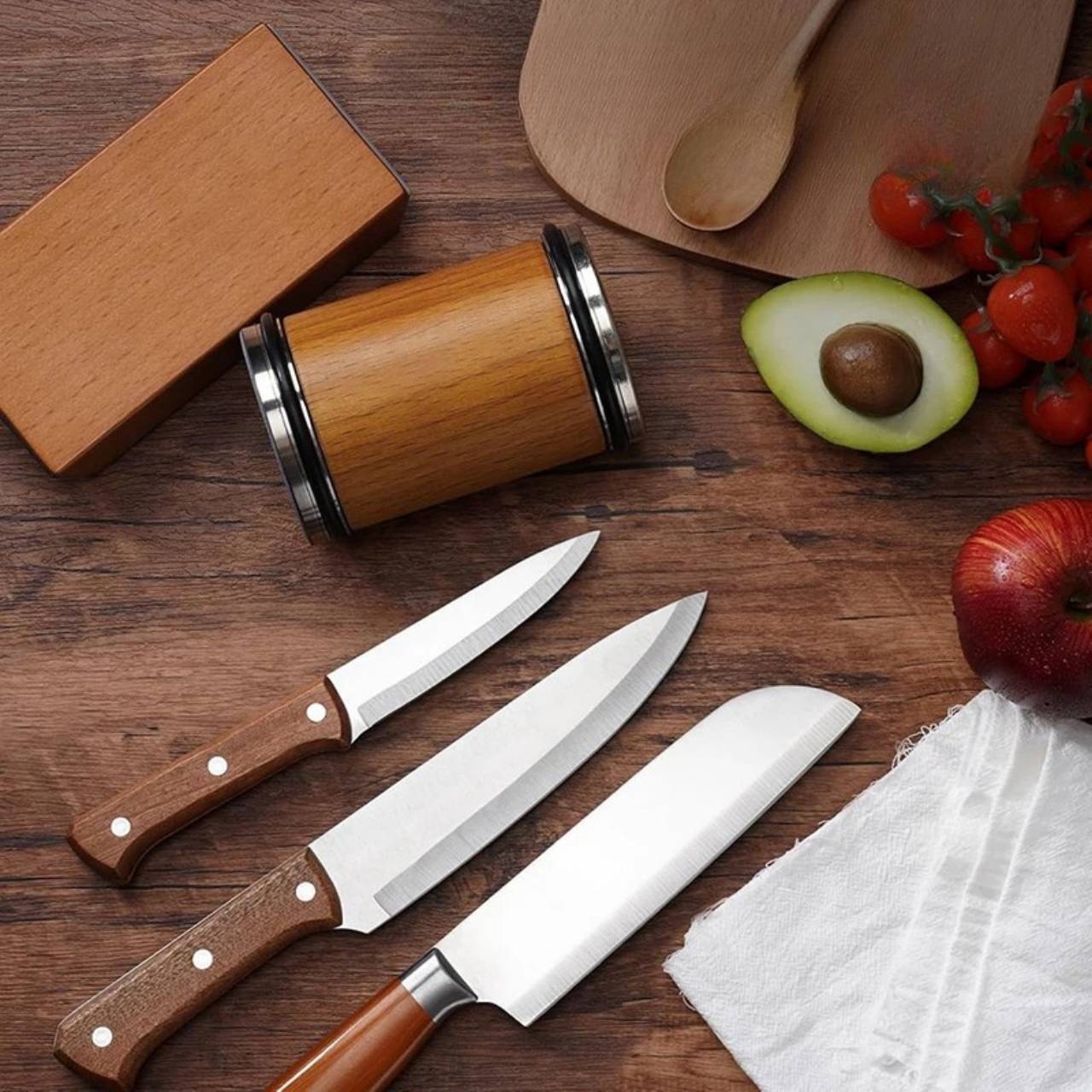 One accessory for all your favourite knives