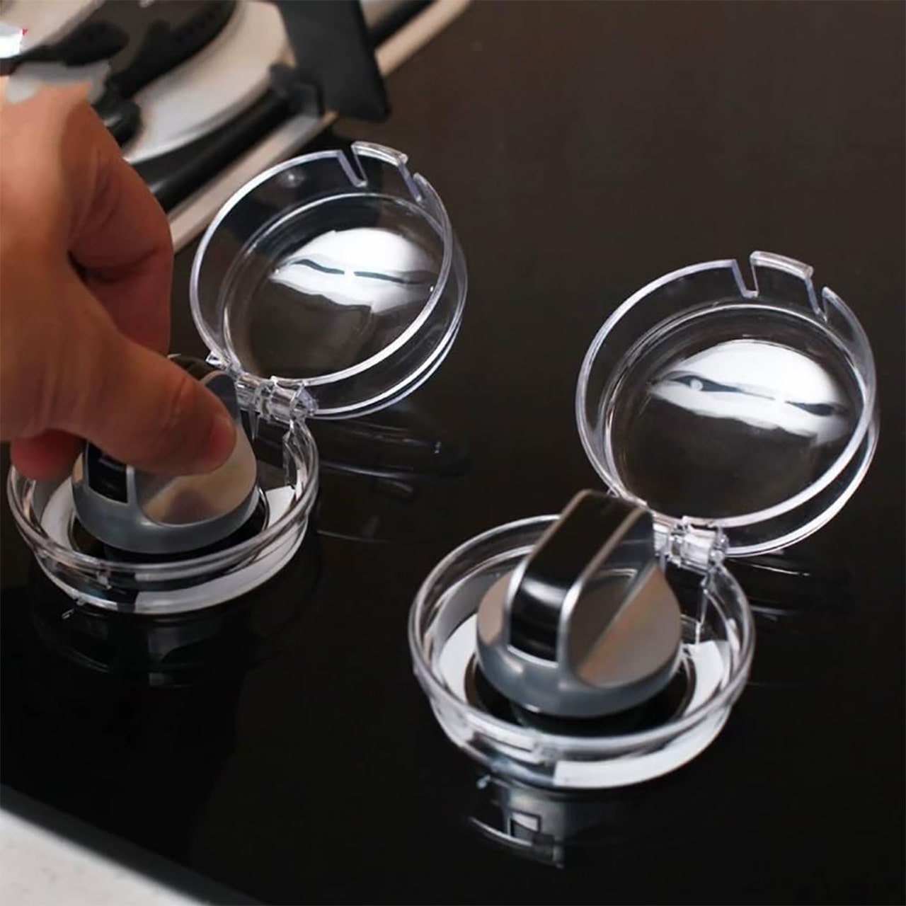 Prevent unwanted operation of the cooker.