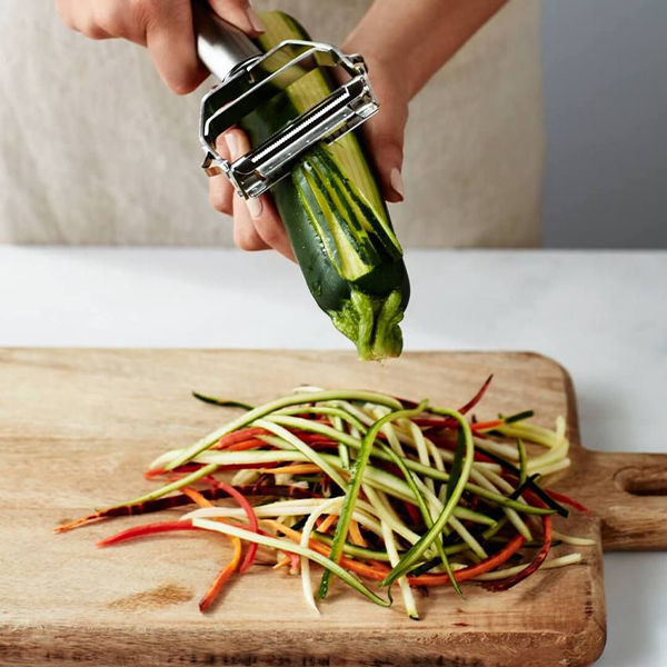 Vegistar, the ultimate peeler and slicer for vegetables and fruit + FREE recipe e-book - Image 2