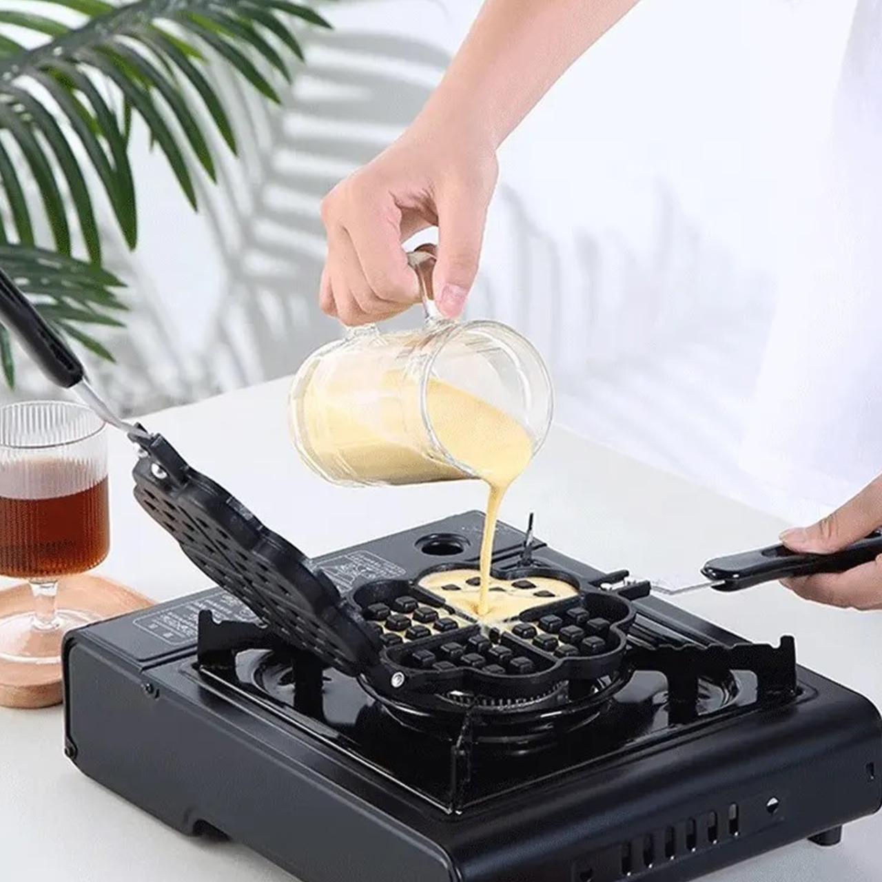 Even heat distribution for perfectly baked waffles!
