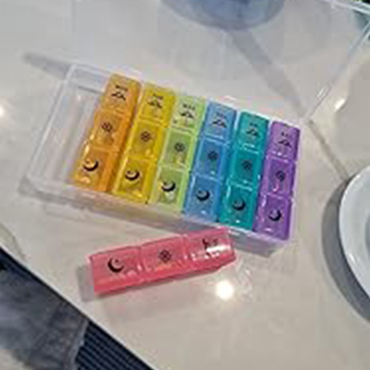 WeeklyBox, organiser for pills, food supplements or vitamins