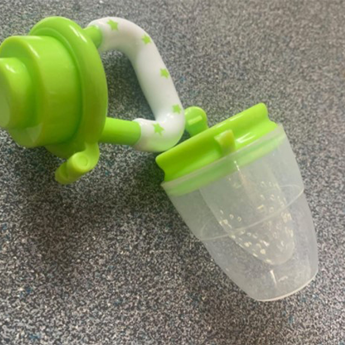 Yummi, an innovative pacifier for getting used to dense foods and learning about flavours (2 pcs.) - Image 4